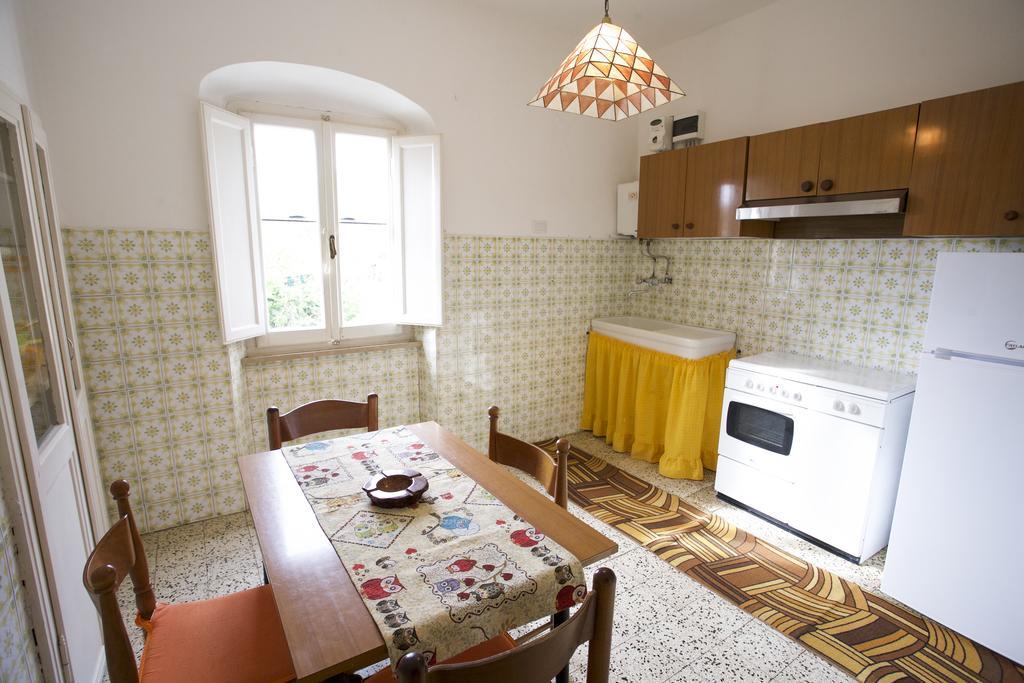 San Cerbone Apartamento Porto Azzurro Quarto foto